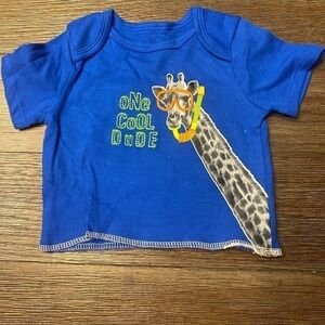 GARANIMAL textured graphic tshirt giraffe size 0-3 months